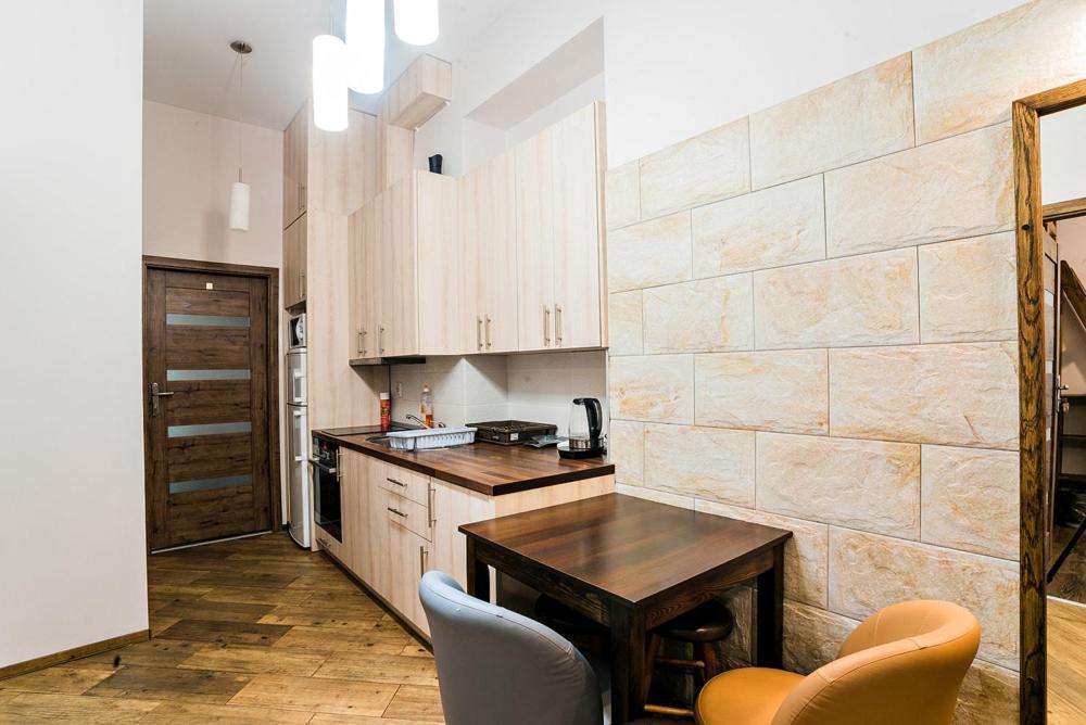 Modern Rooms In City Center Krasków Εξωτερικό φωτογραφία